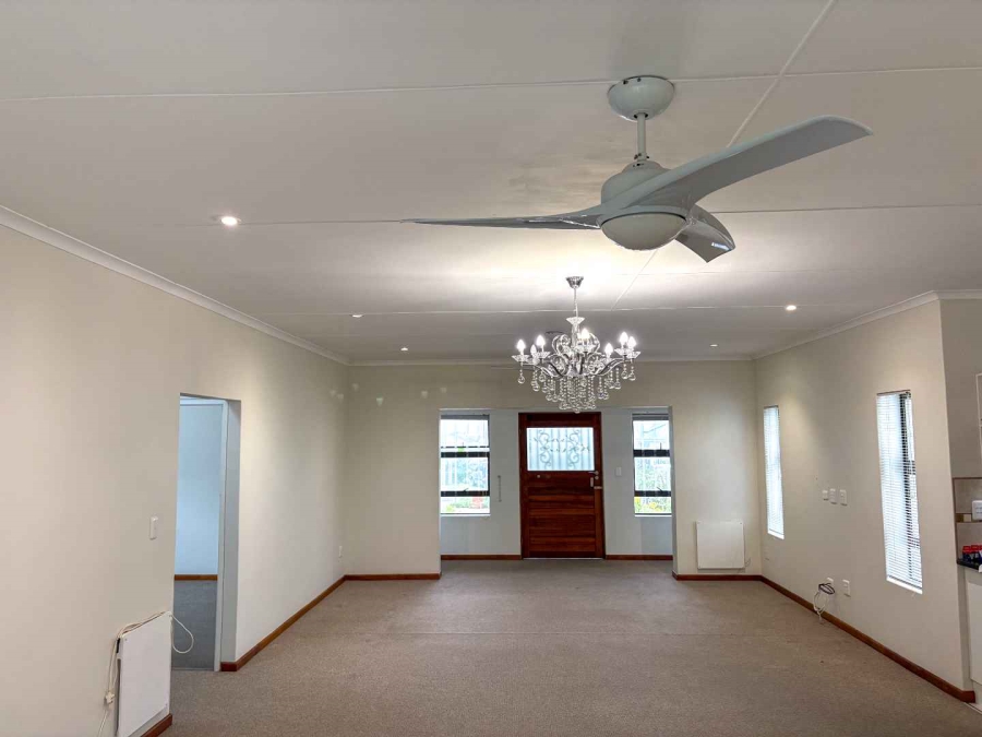 3 Bedroom Property for Sale in Stilbaai Wes Western Cape